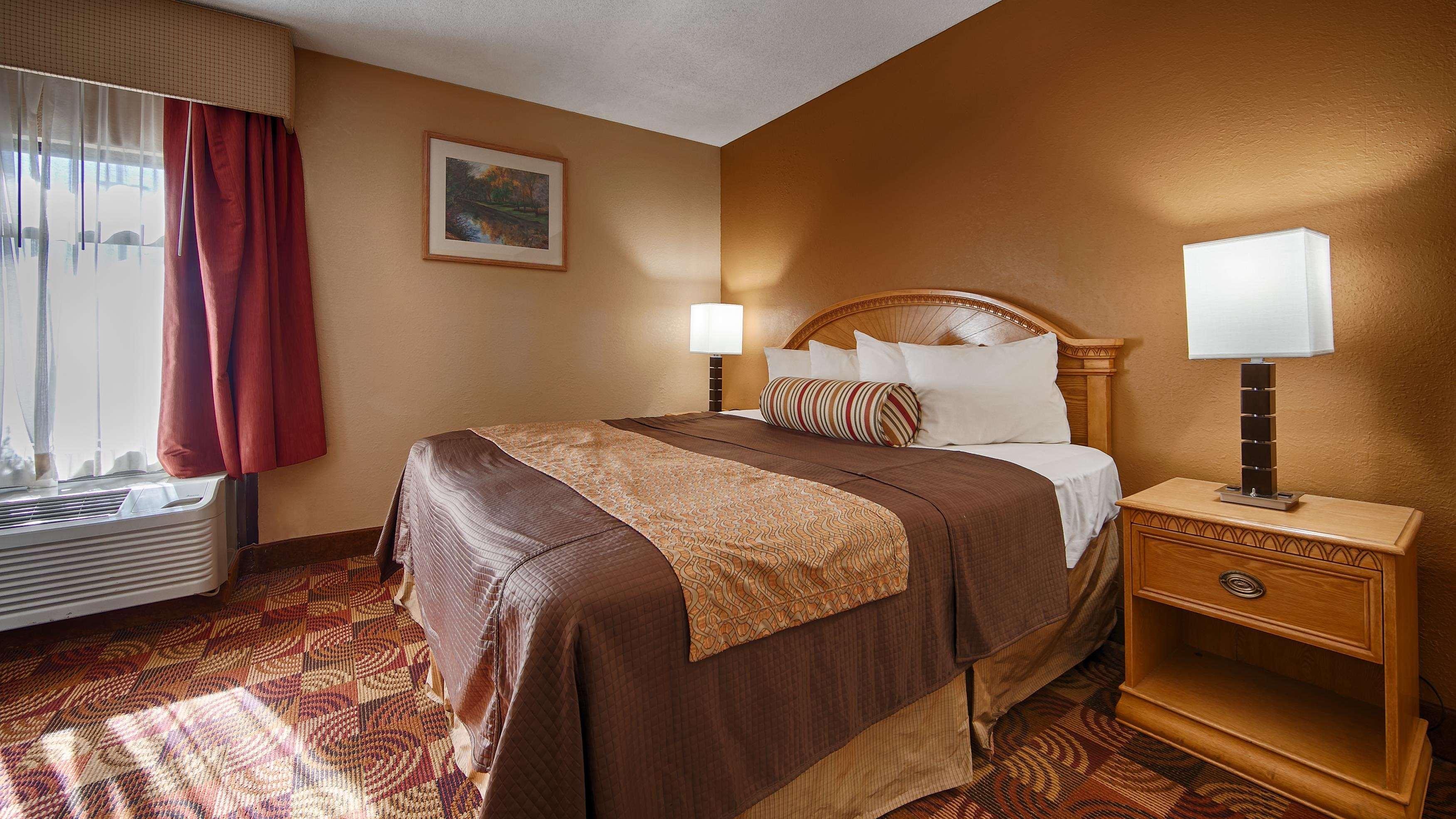 Best Western Martinsville Inn Buitenkant foto