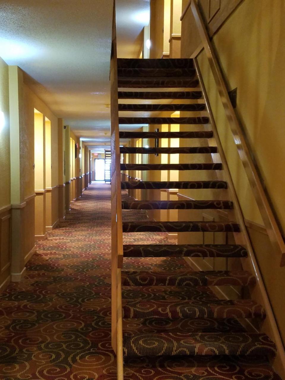 Best Western Martinsville Inn Buitenkant foto